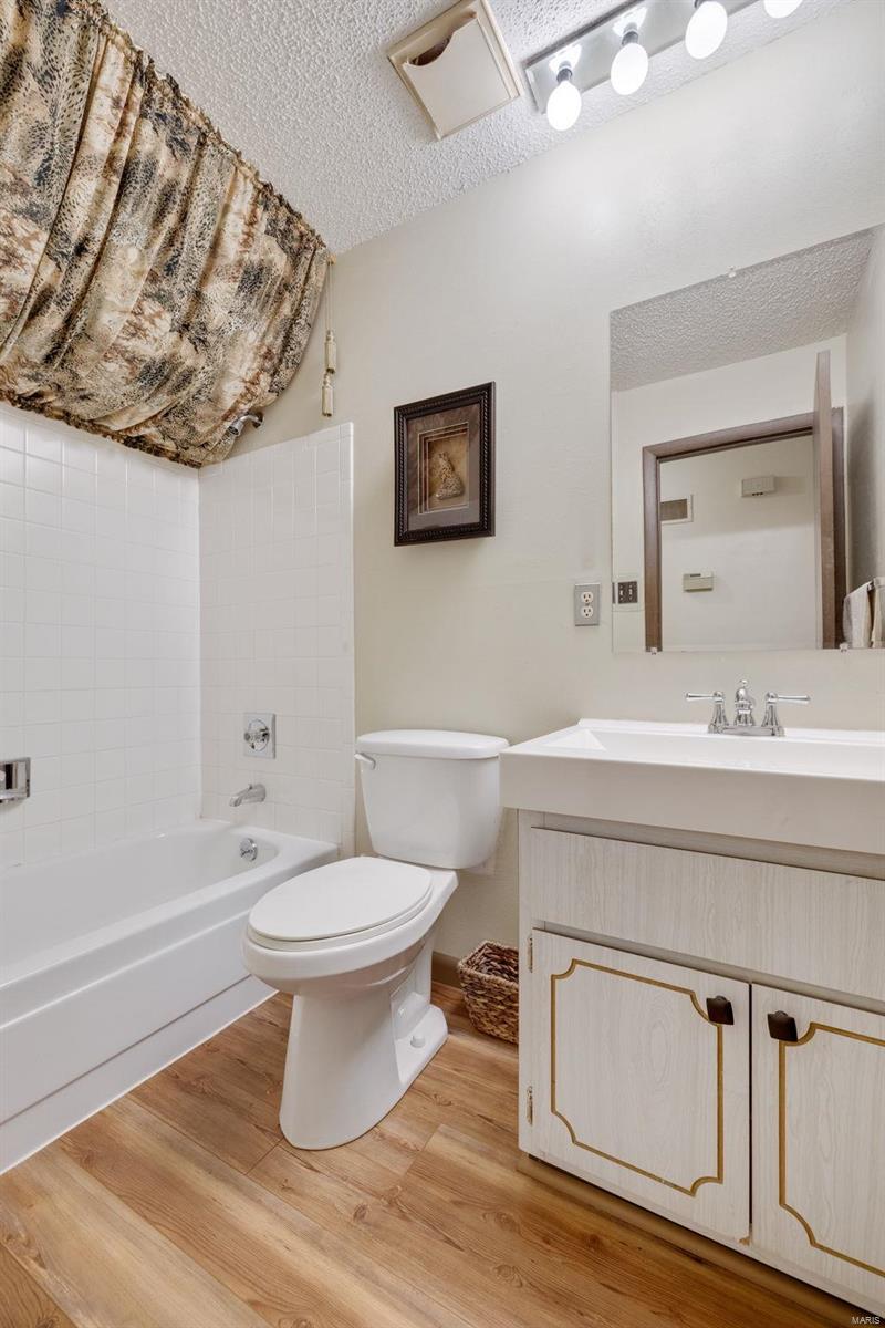 1932 Parkton West Drive