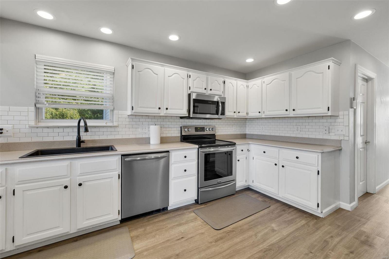 17253 Portland Crest Court