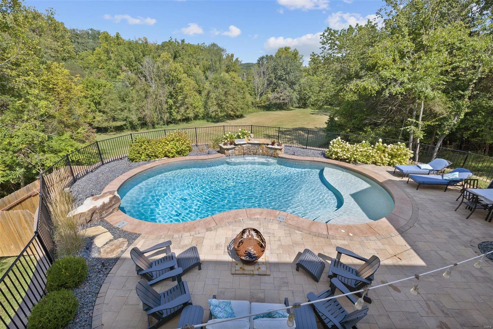 17253 Portland Crest Court