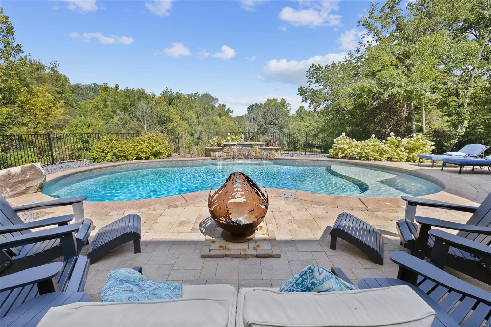 17253 Portland Crest Court