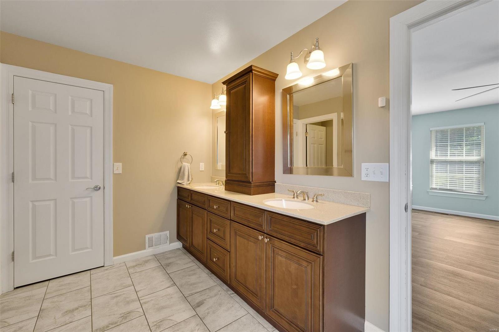 17253 Portland Crest Court