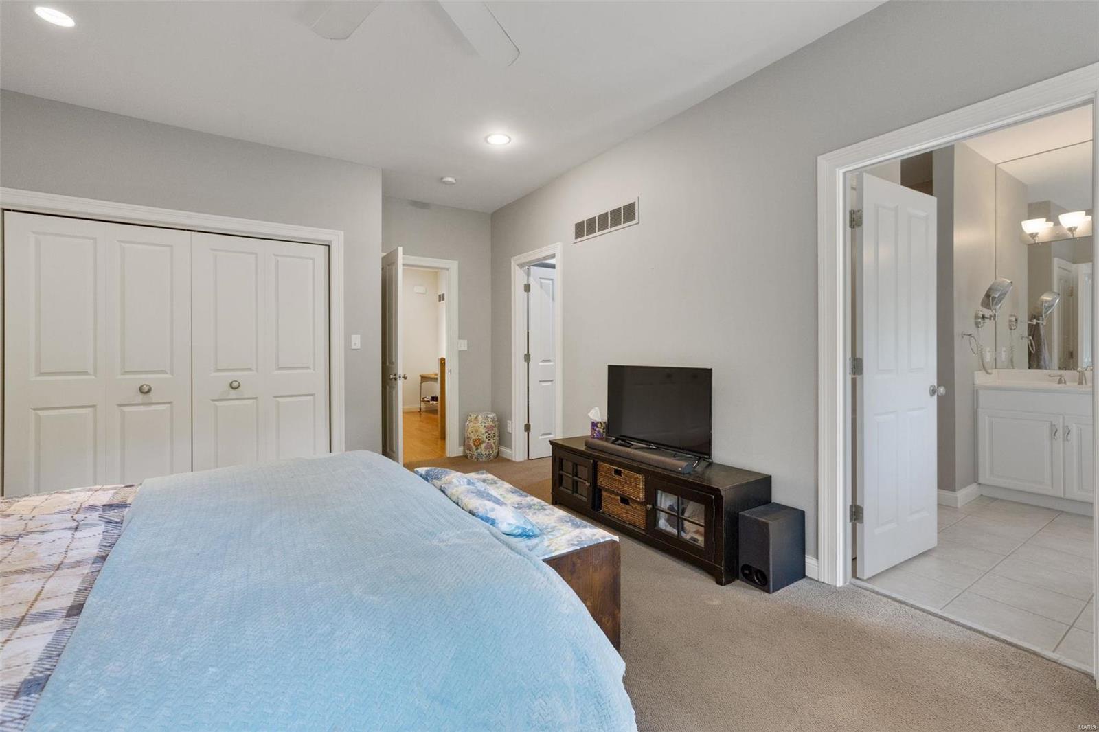12415 Robyn Road