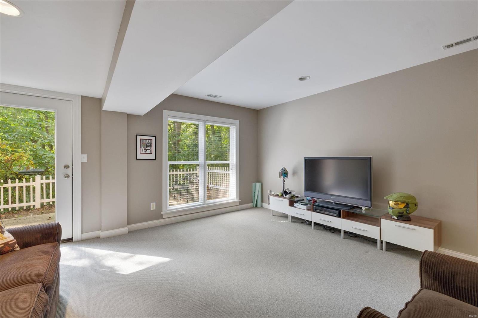 12415 Robyn Road