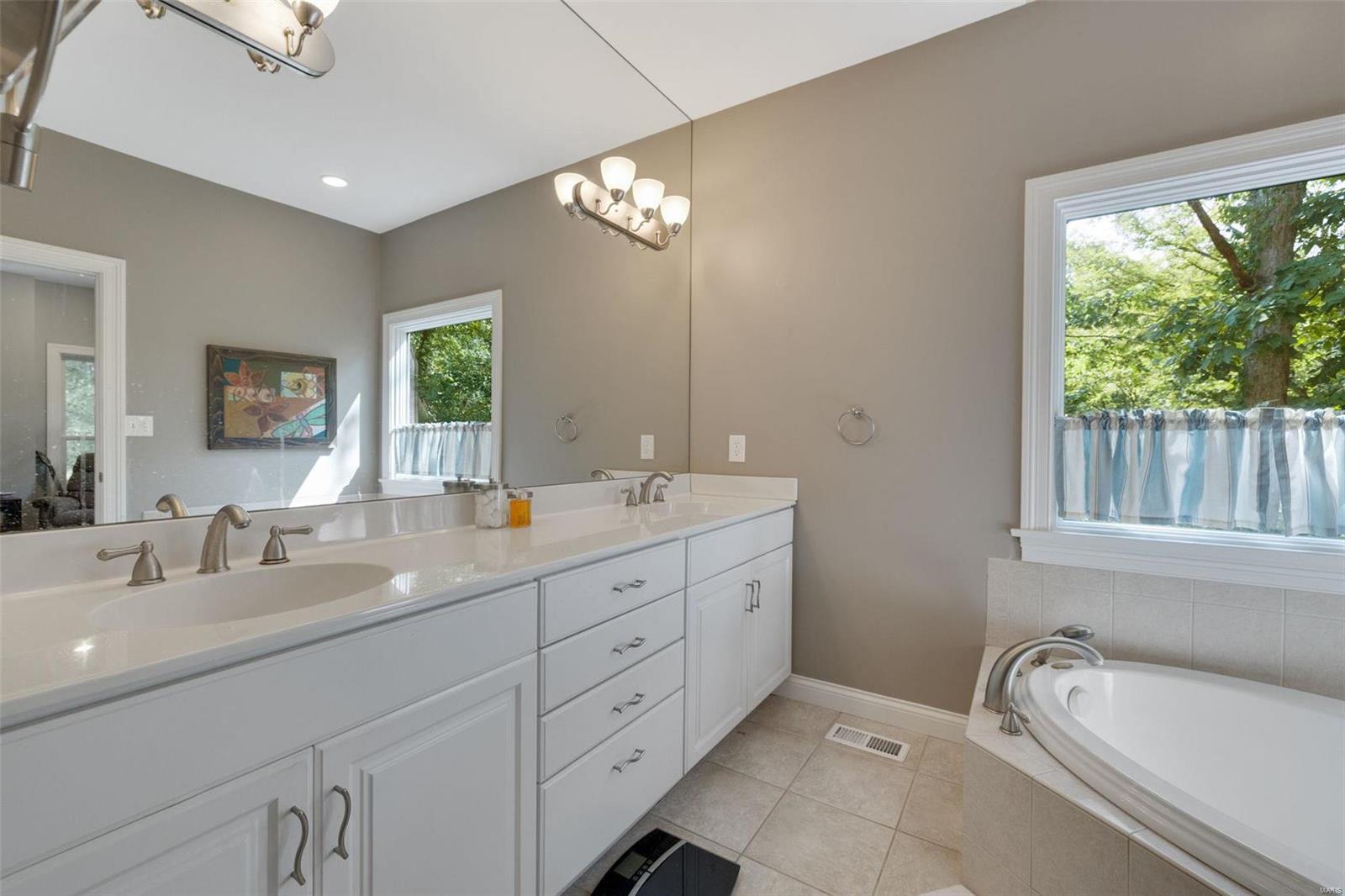 12415 Robyn Road