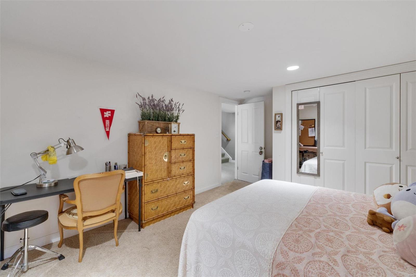 12415 Robyn Road
