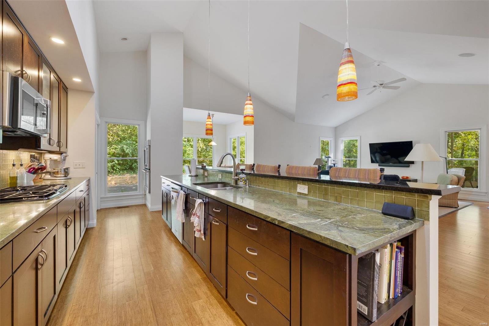 12415 Robyn Road