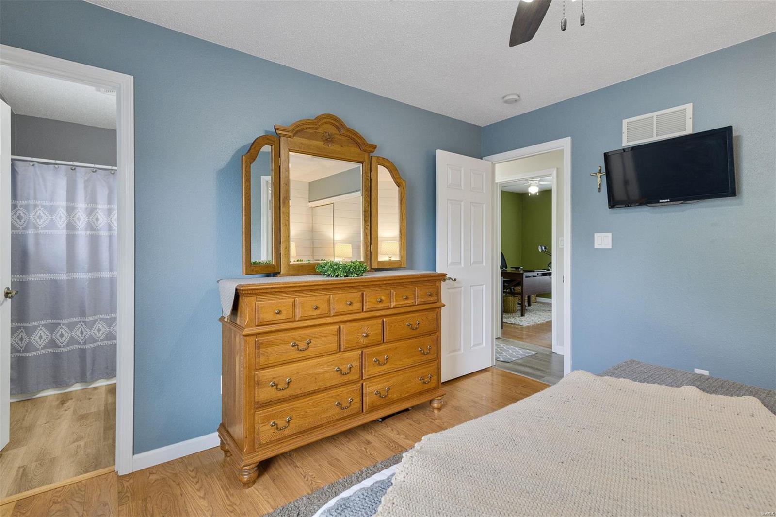 1229 Crystal Heights Road