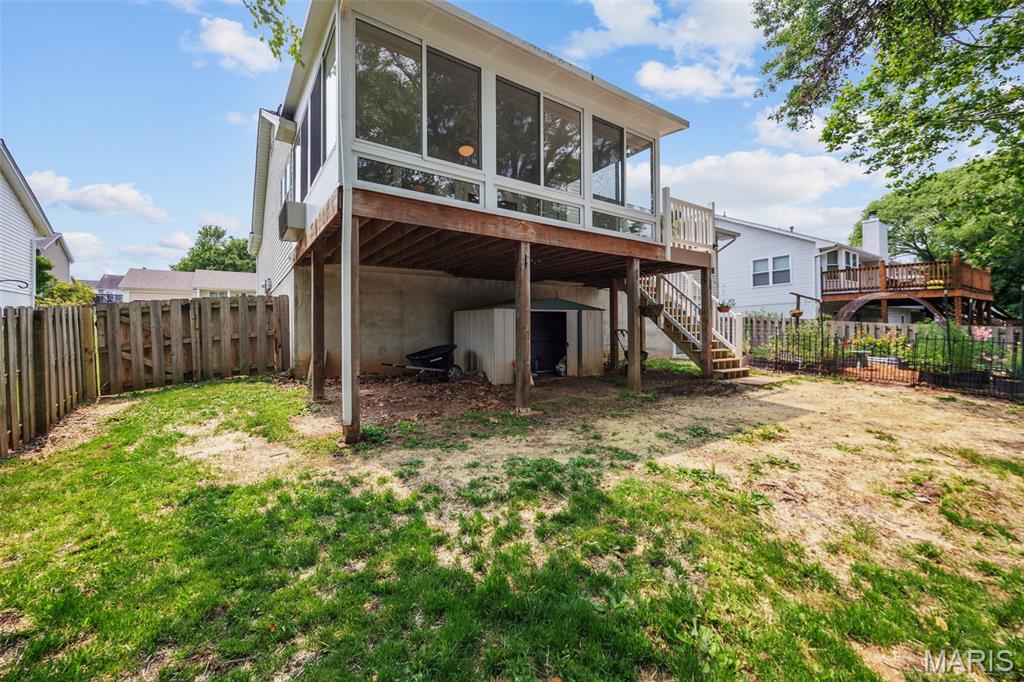 6 Schrader Farm Court