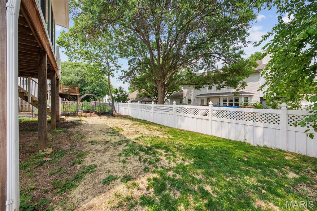 6 Schrader Farm Court