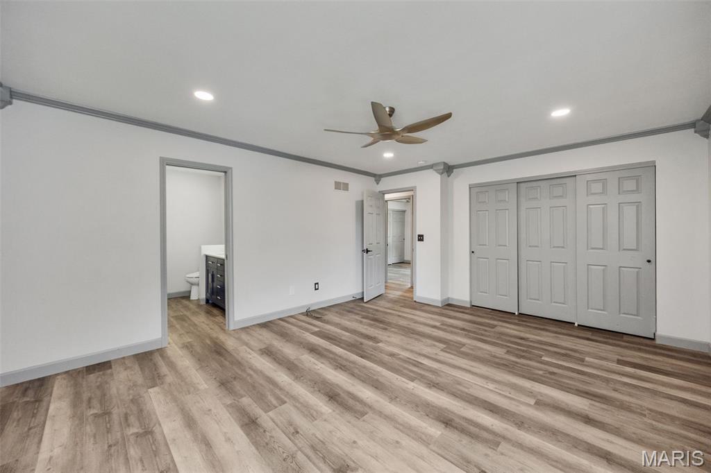 6 Schrader Farm Court
