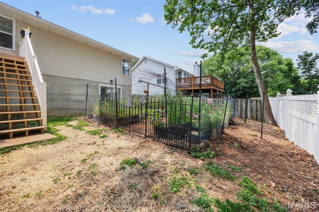 6 Schrader Farm Court