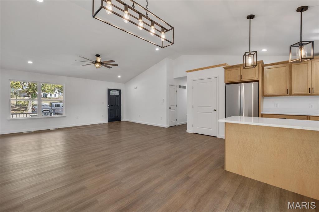 211 Easy Street
