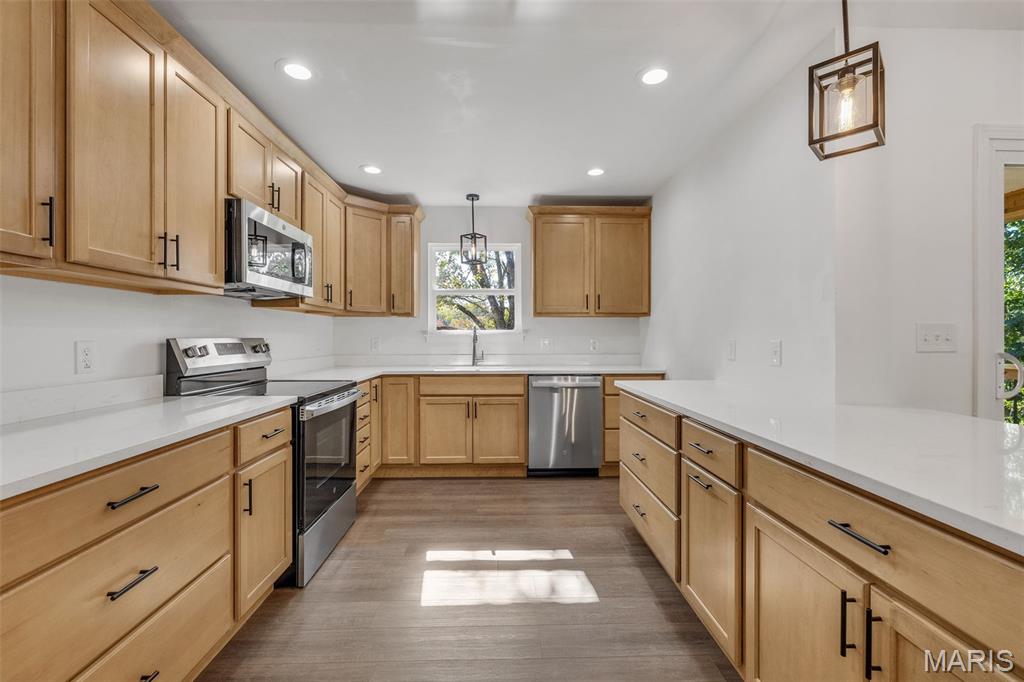 211 Easy Street