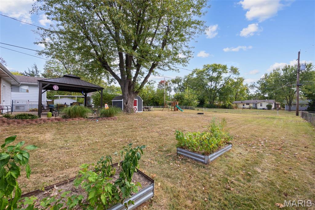 200 Calbreath Court