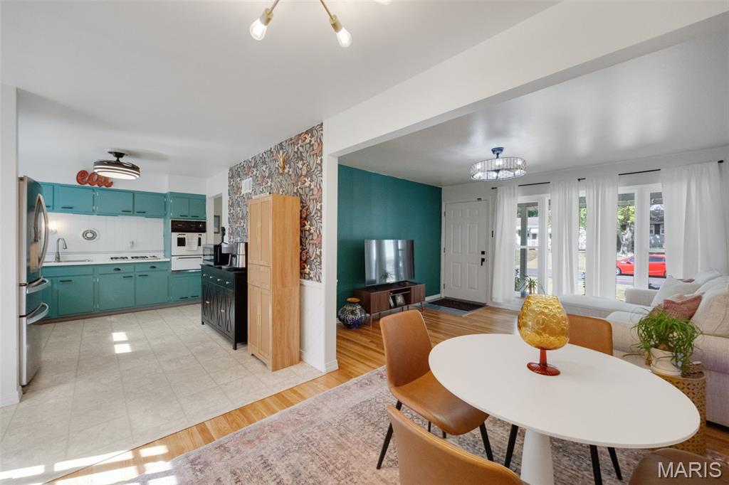200 Calbreath Court