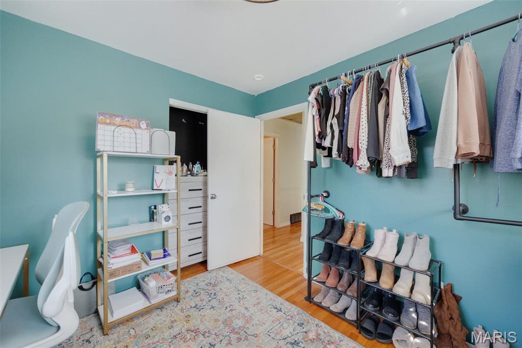 200 Calbreath Court