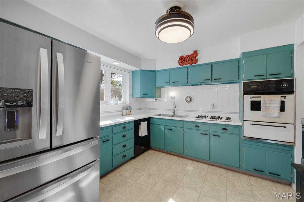 200 Calbreath Court