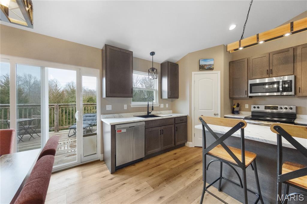 1136 Stone Henge Court