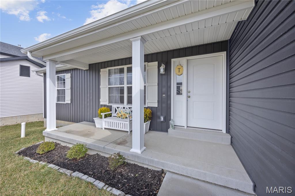 1136 Stone Henge Court