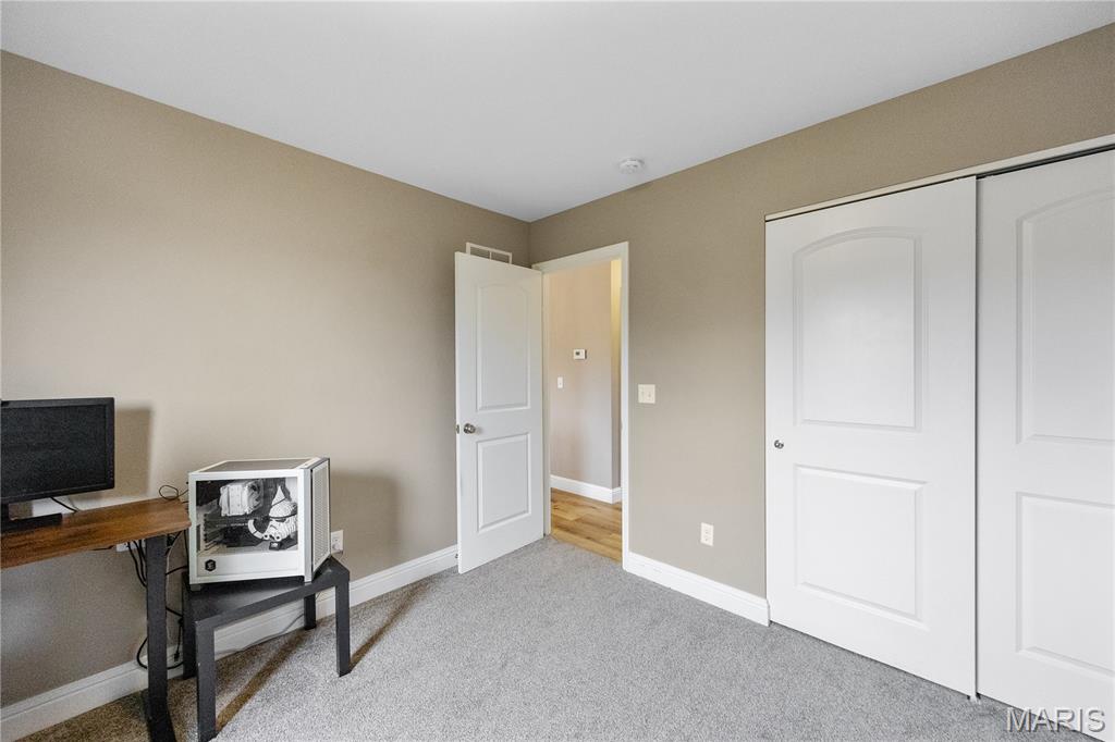 1136 Stone Henge Court