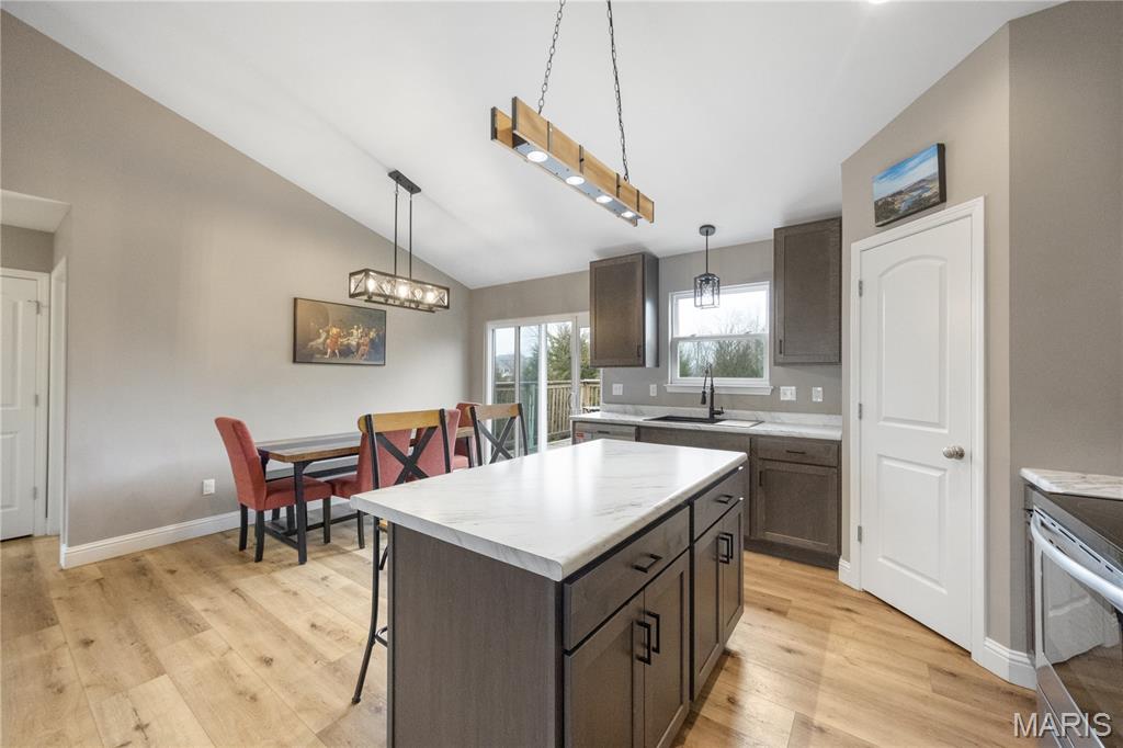 1136 Stone Henge Court