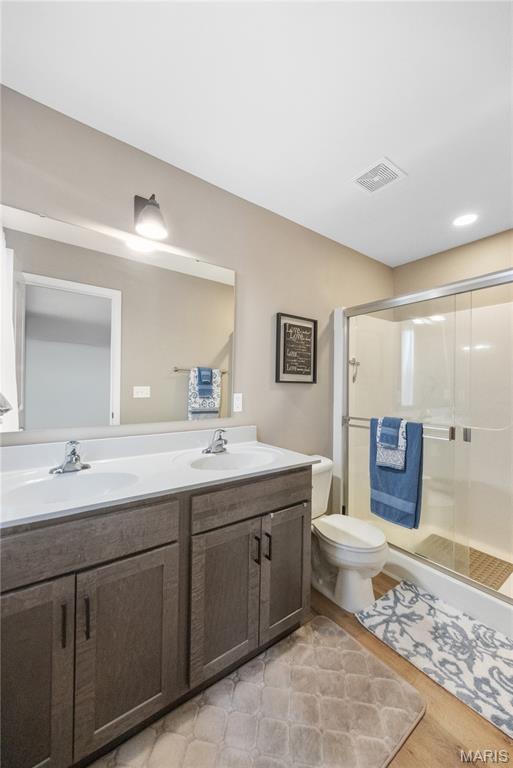 1136 Stone Henge Court