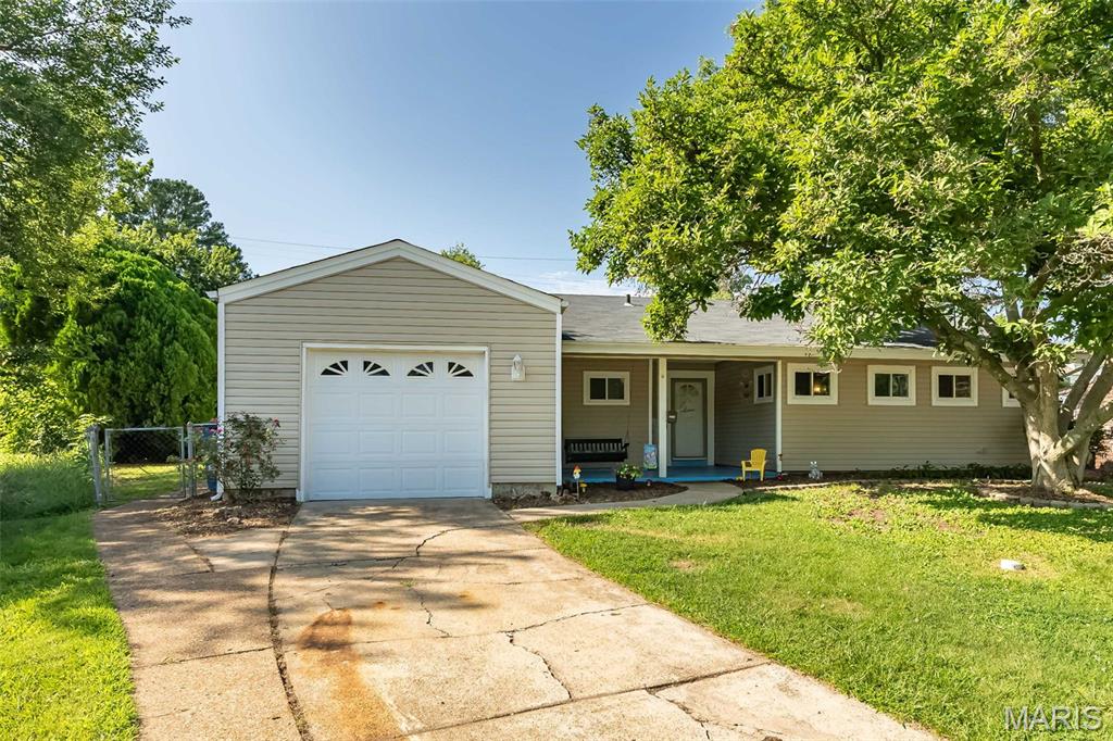 7104 Fernbrook Drive