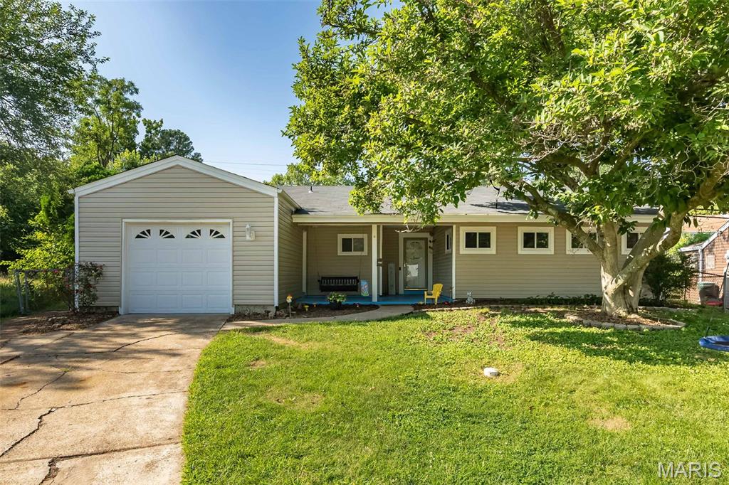 7104 Fernbrook Drive
