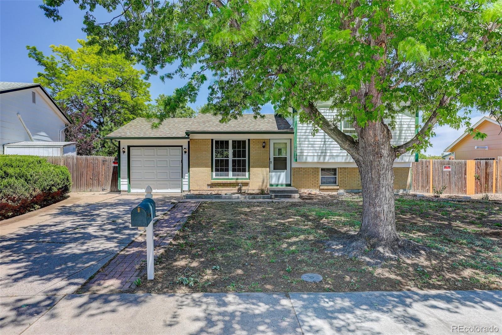 1672 S Rifle Street