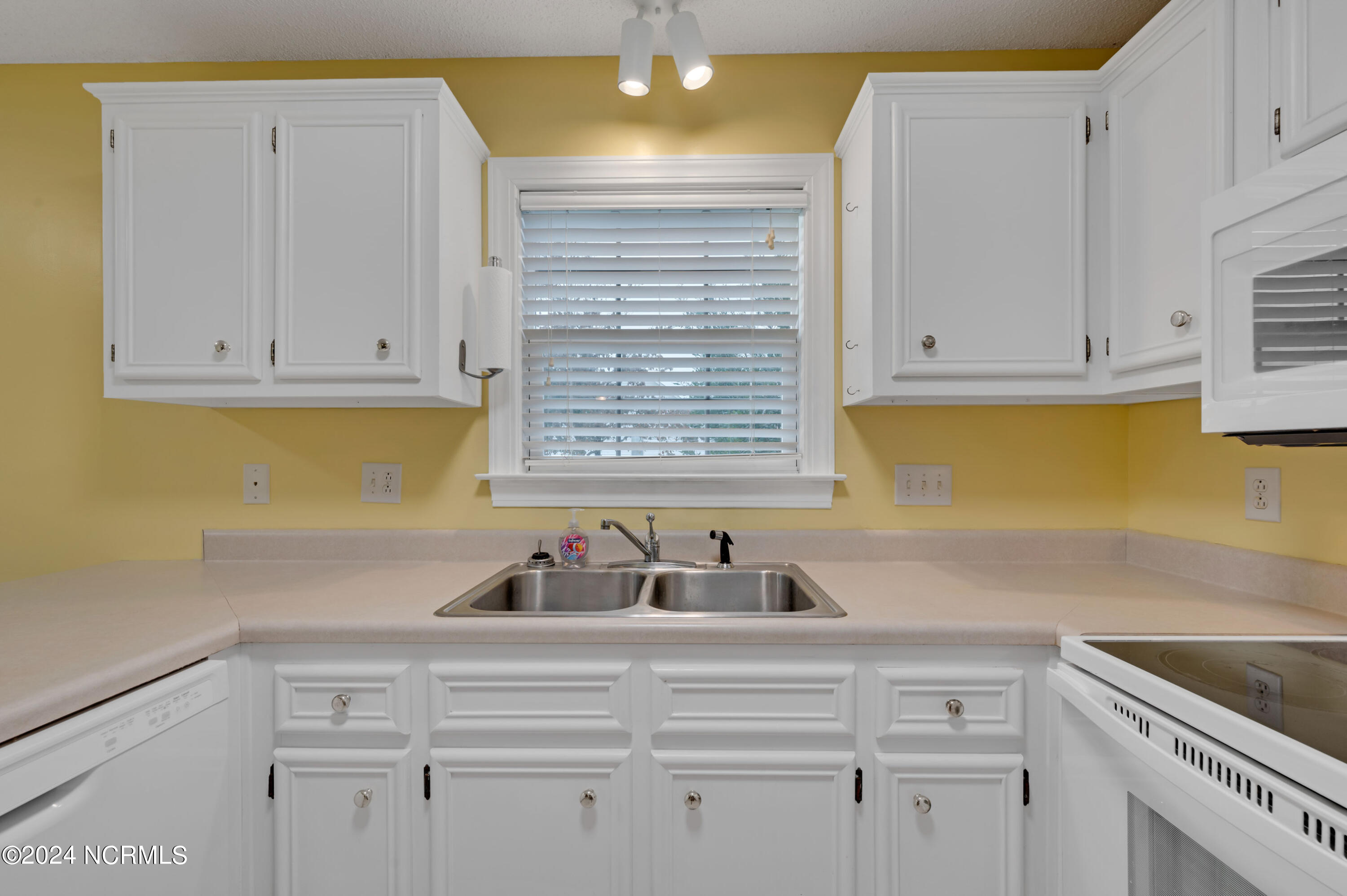 2795 Prestonwood Drive