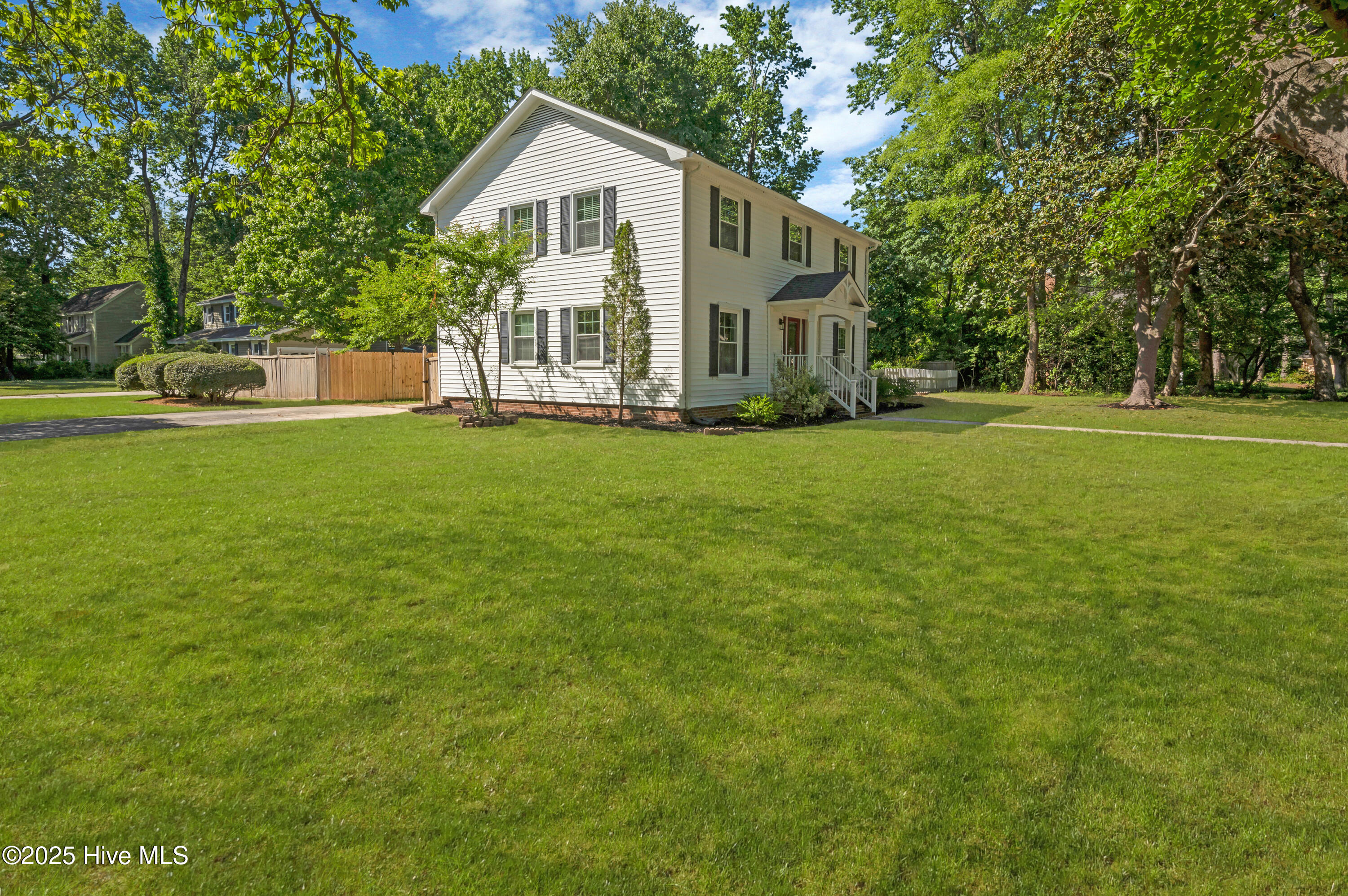 401 Club Pines Drive