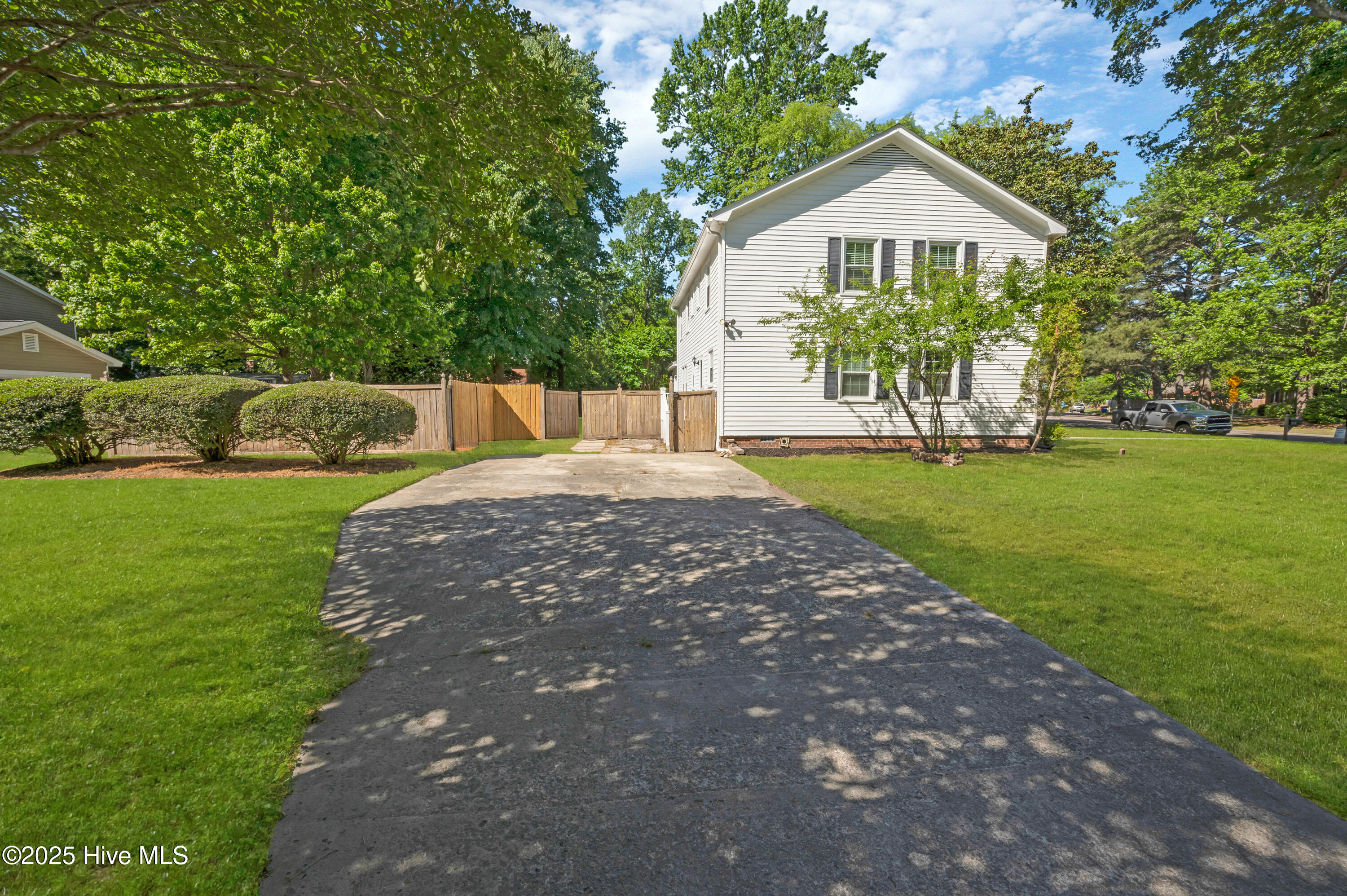 401 Club Pines Drive