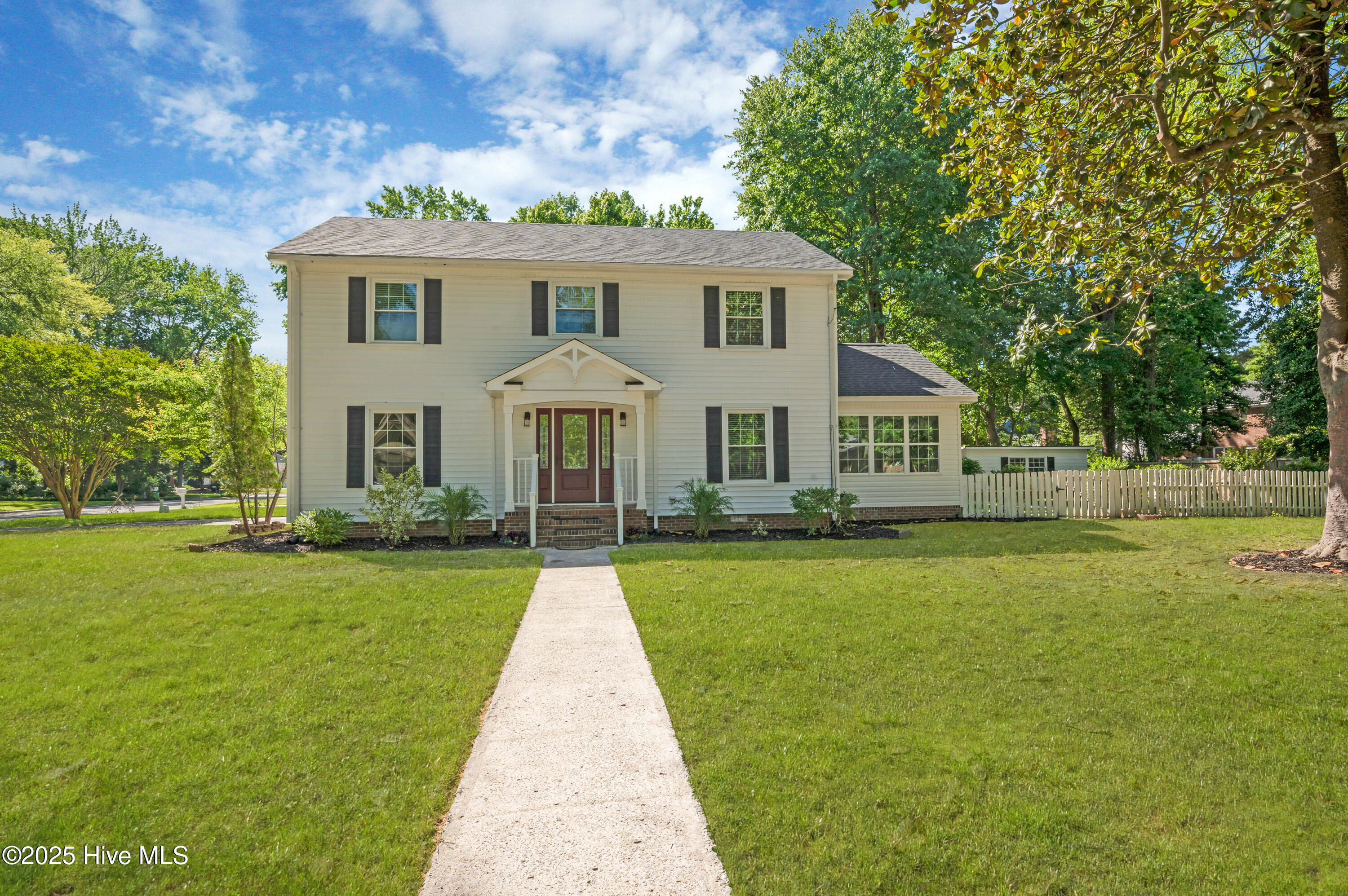 401 Club Pines Drive