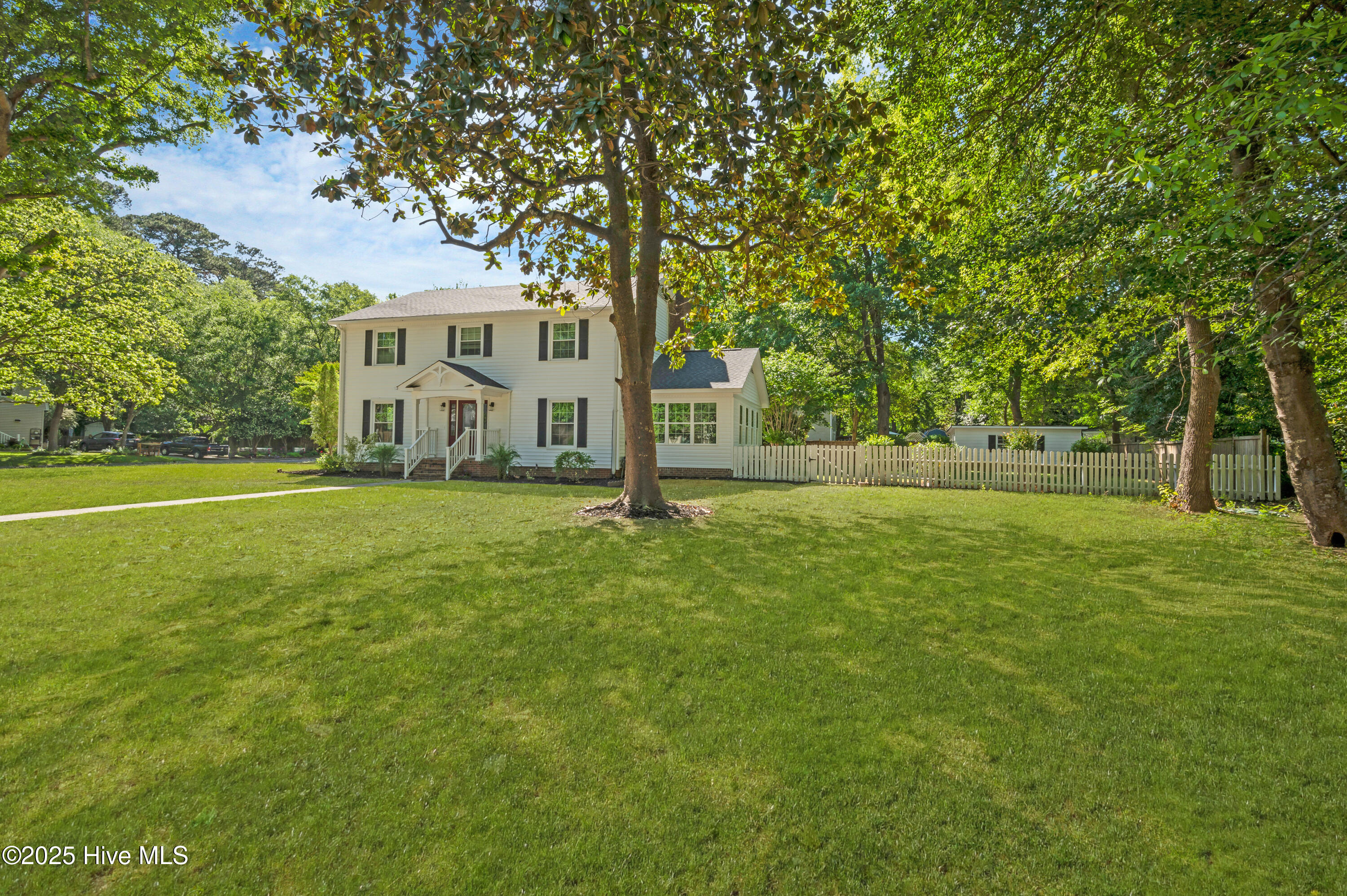 401 Club Pines Drive