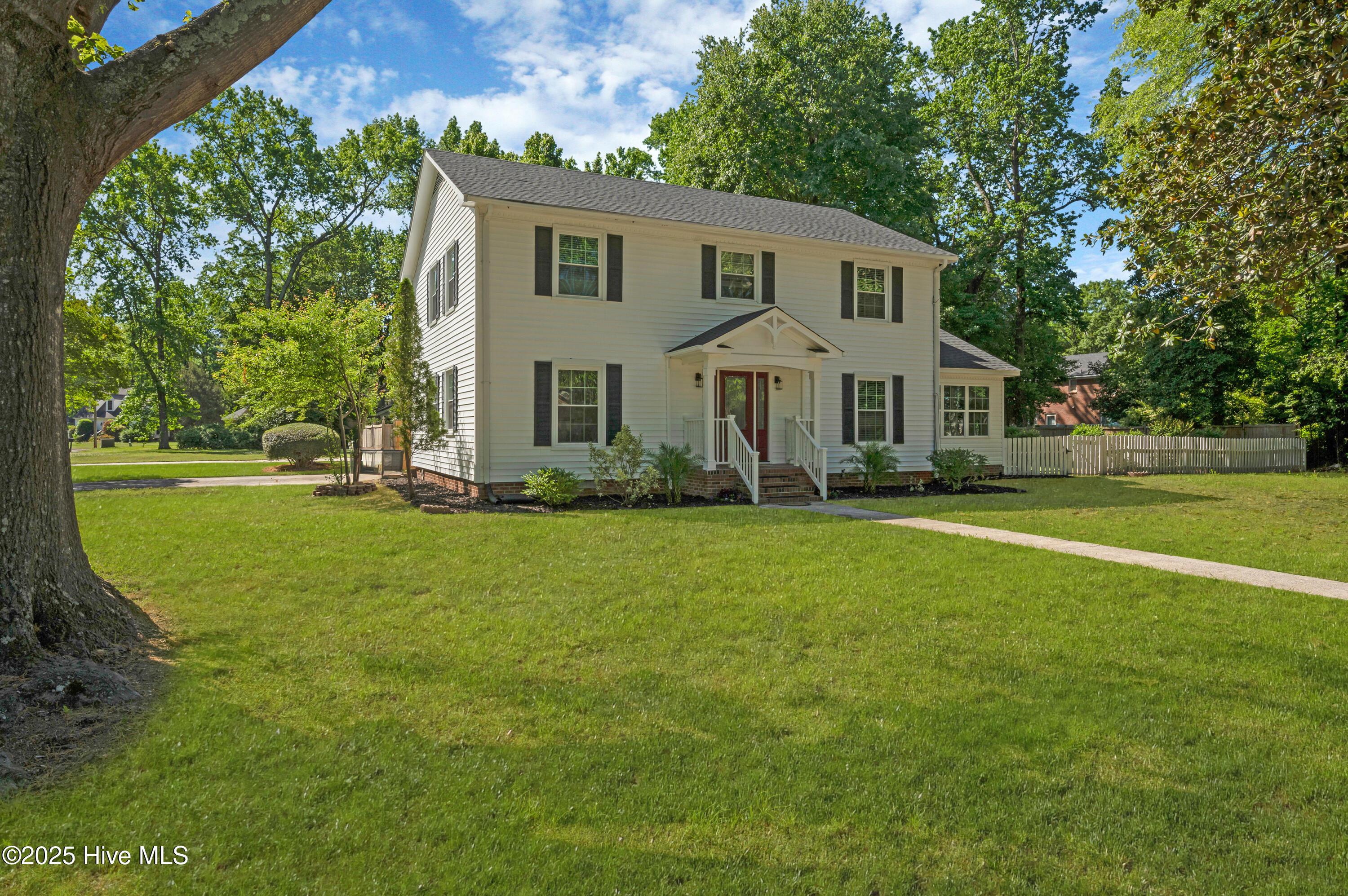401 Club Pines Drive