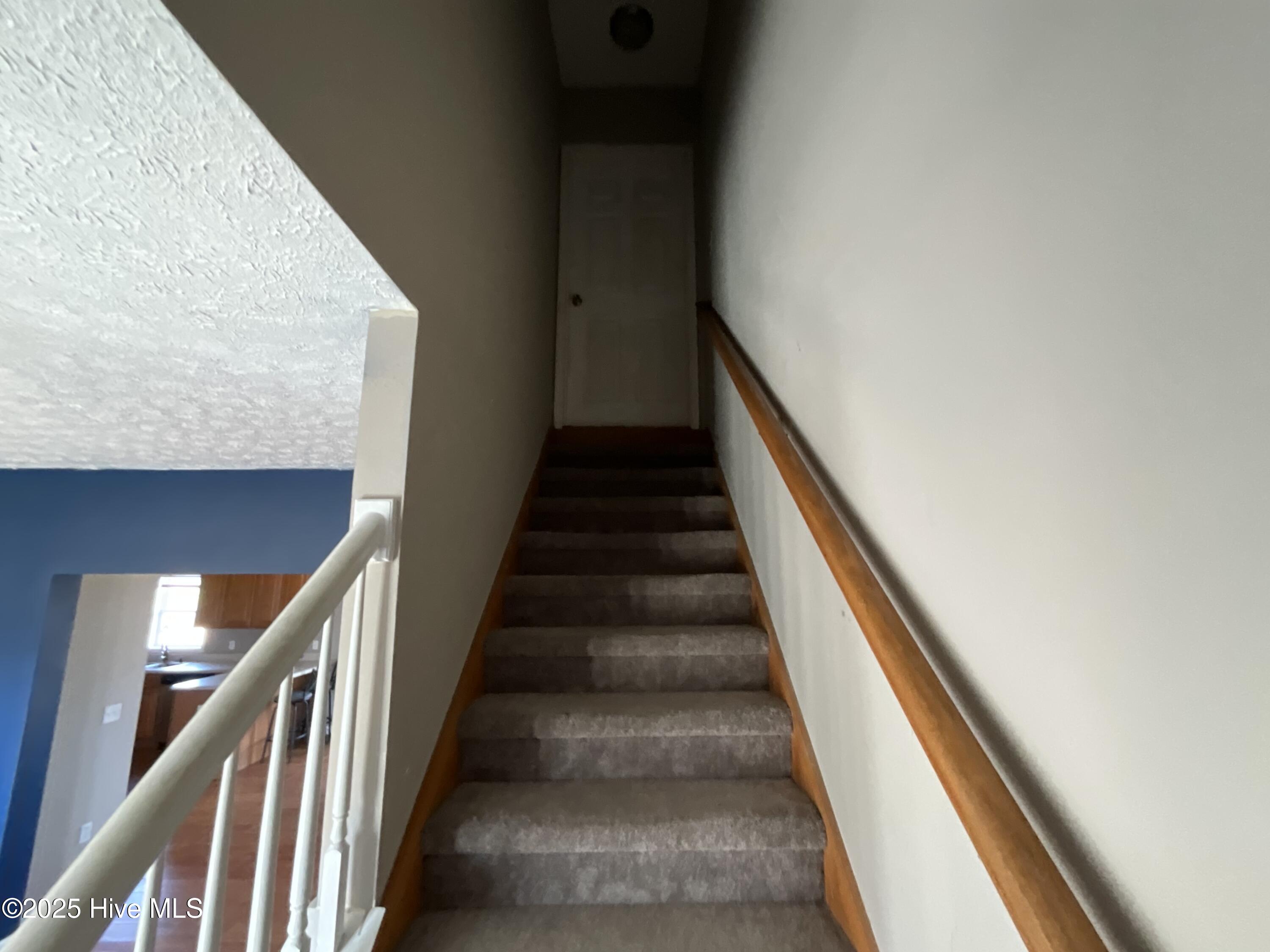 3274 Quail Pointe Drive