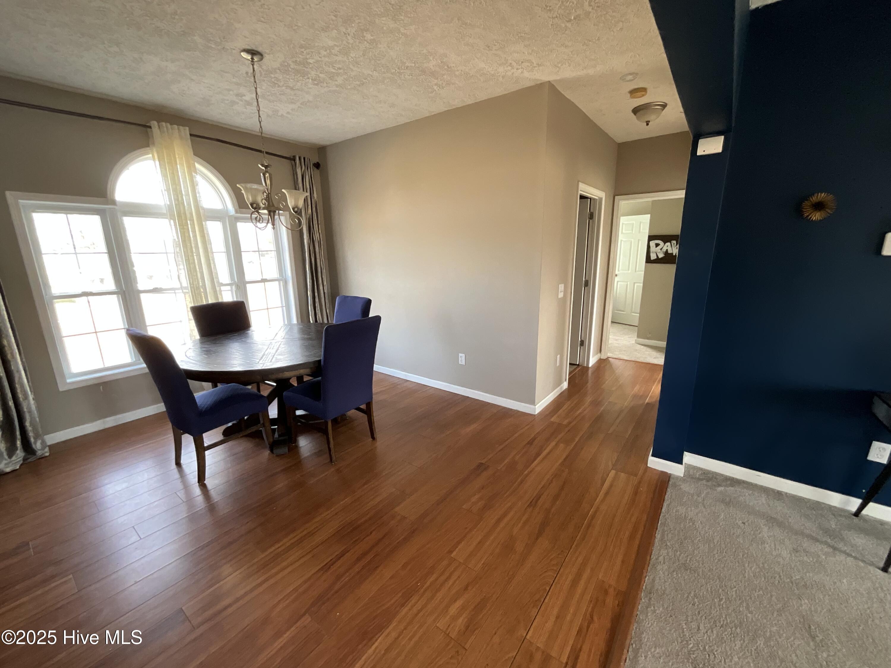 3274 Quail Pointe Drive