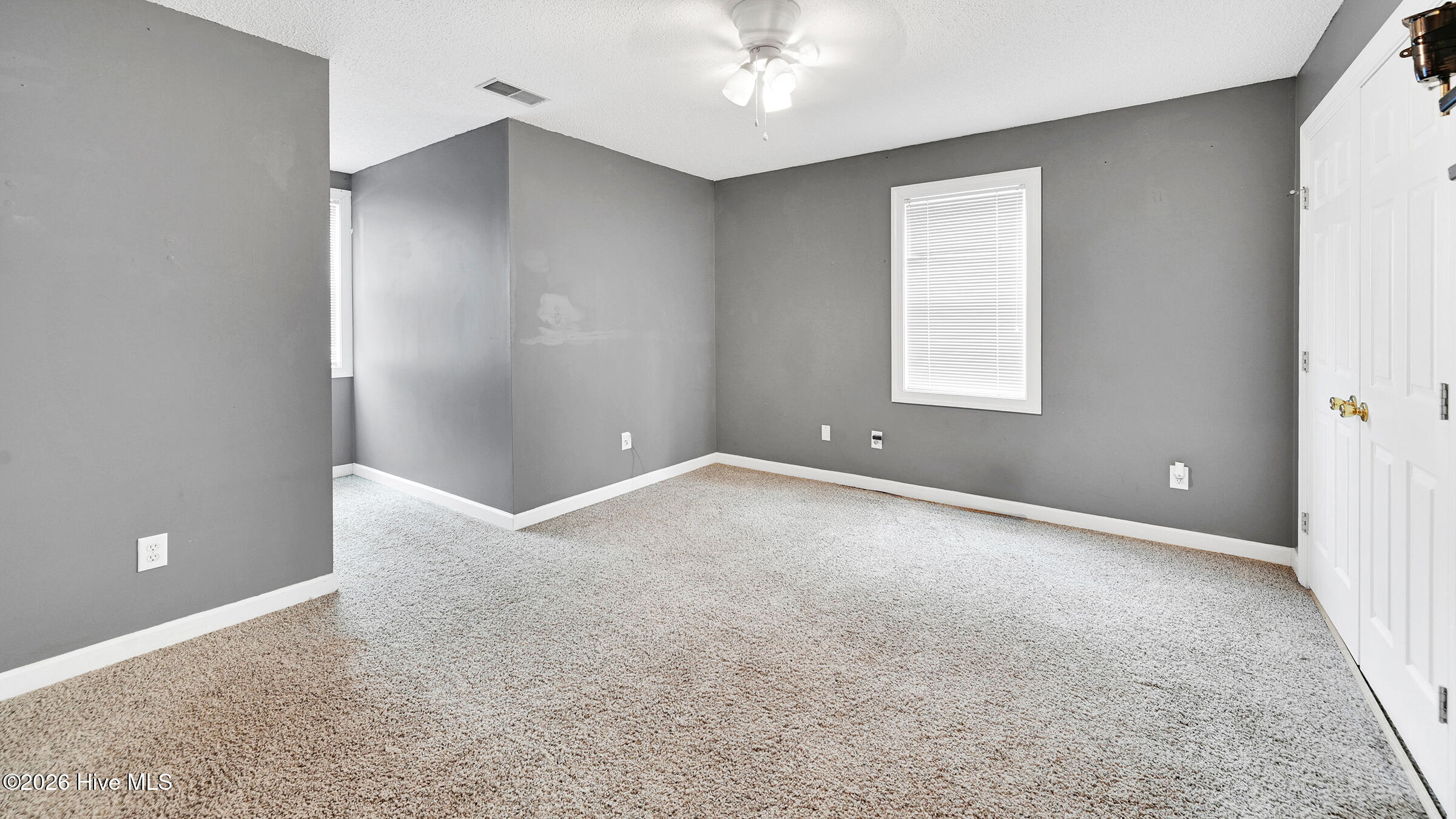 950 Kelly Drive