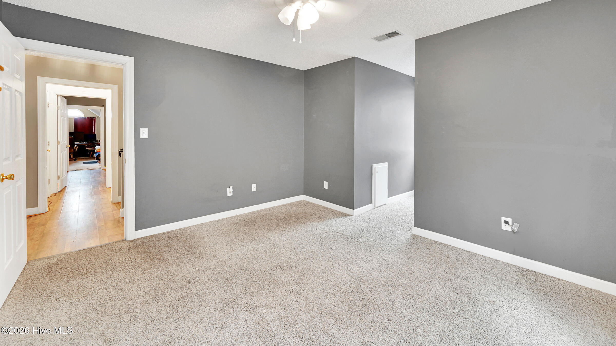 950 Kelly Drive