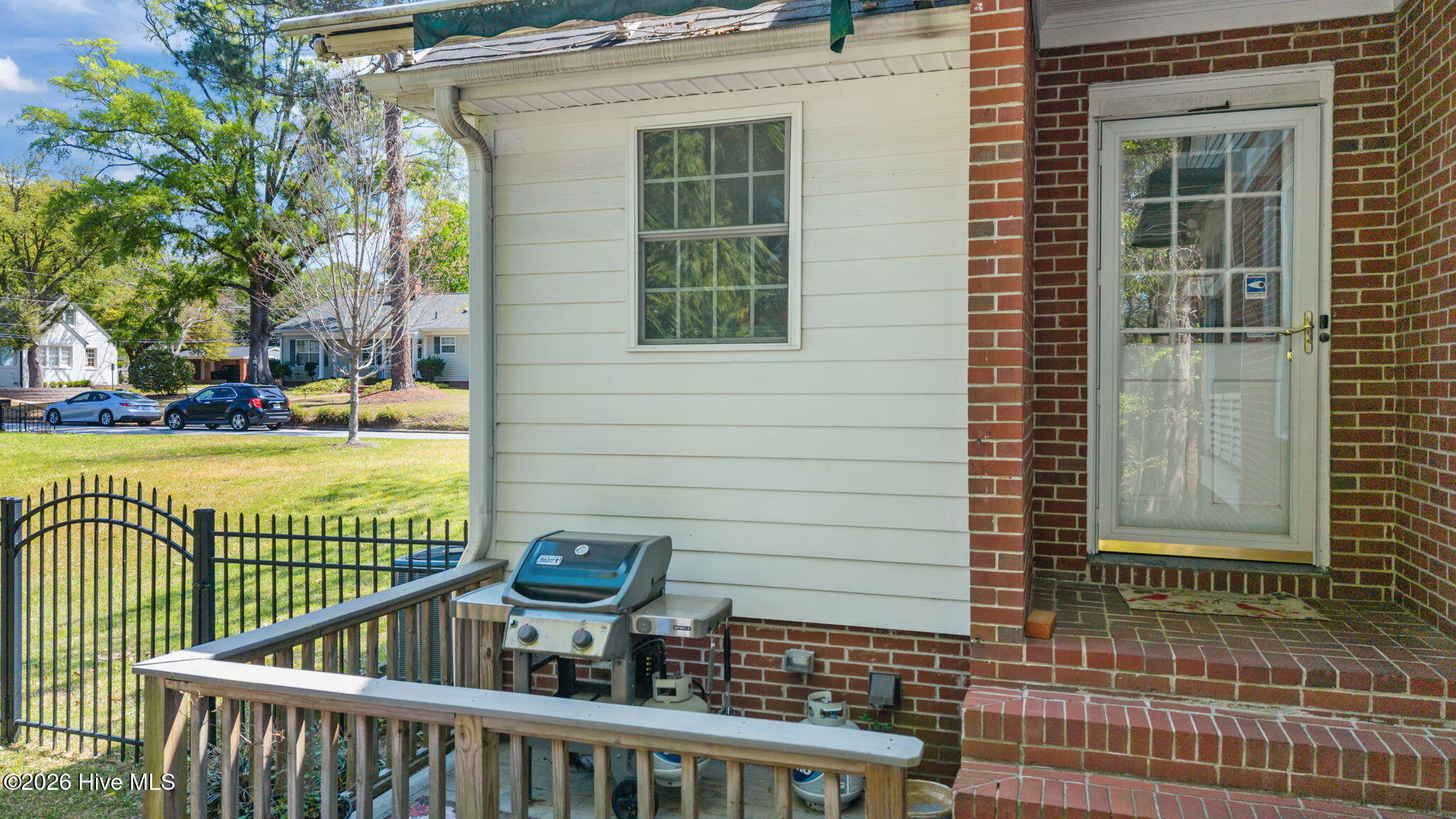 1104 W Rock Spring Road
