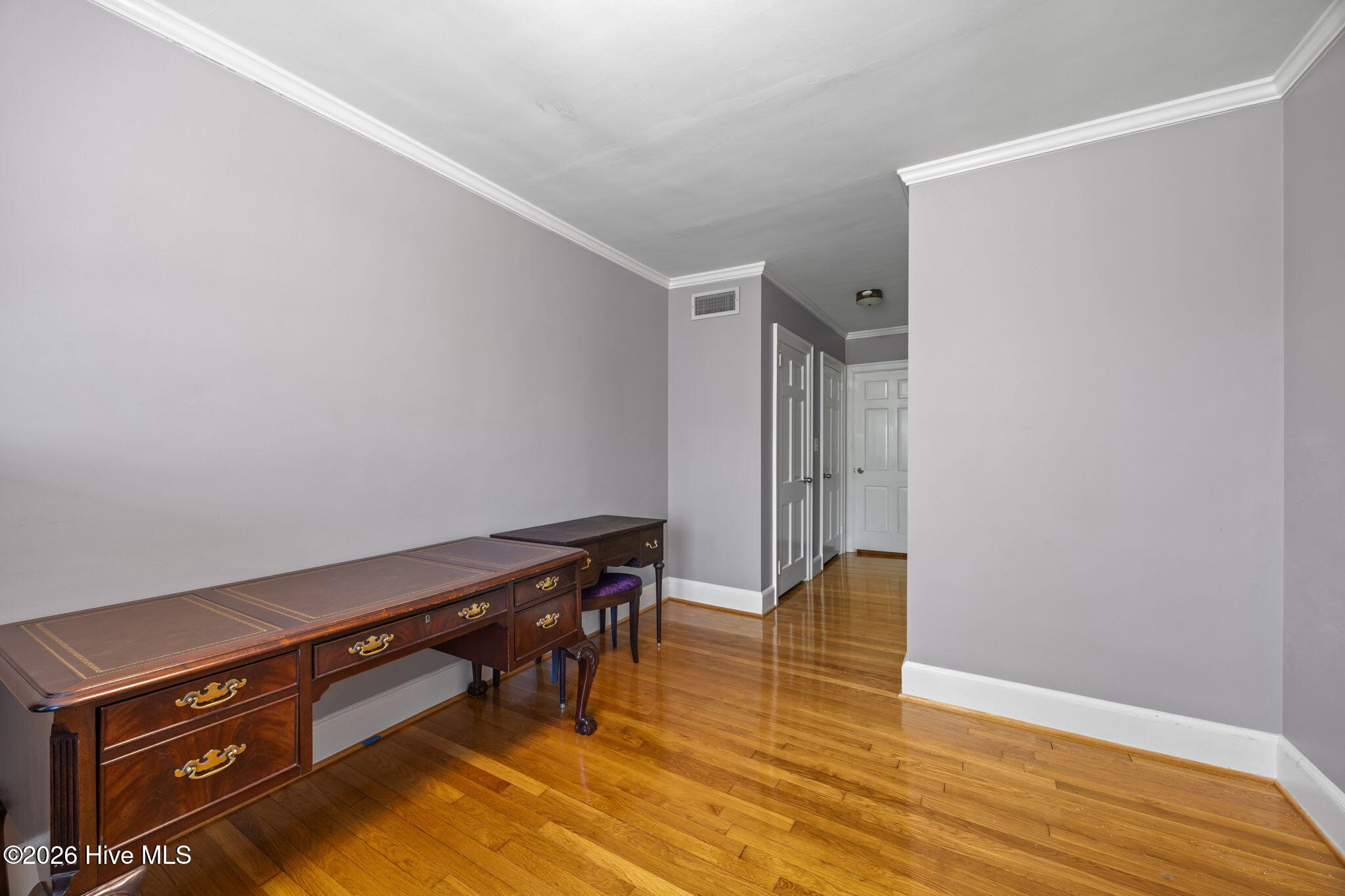 1104 W Rock Spring Road