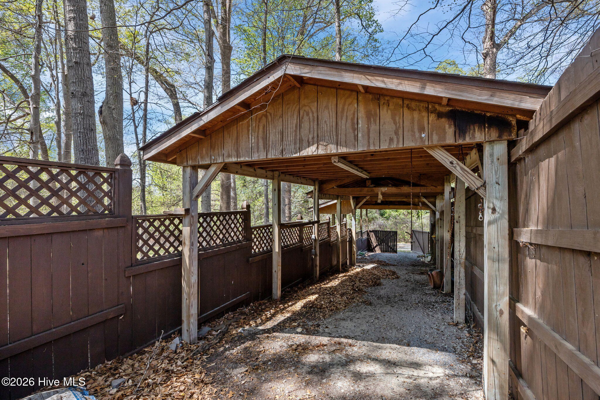 1104 W Rock Spring Road