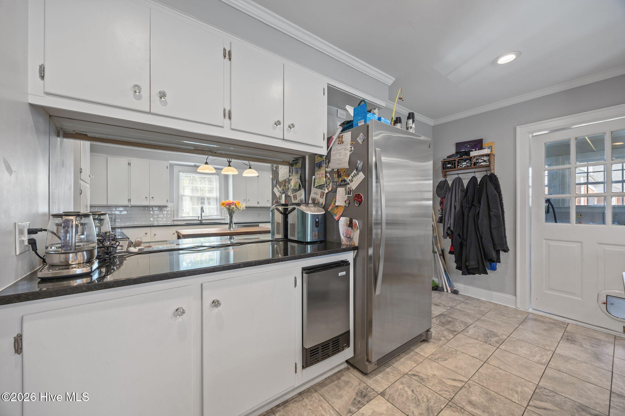 1104 W Rock Spring Road