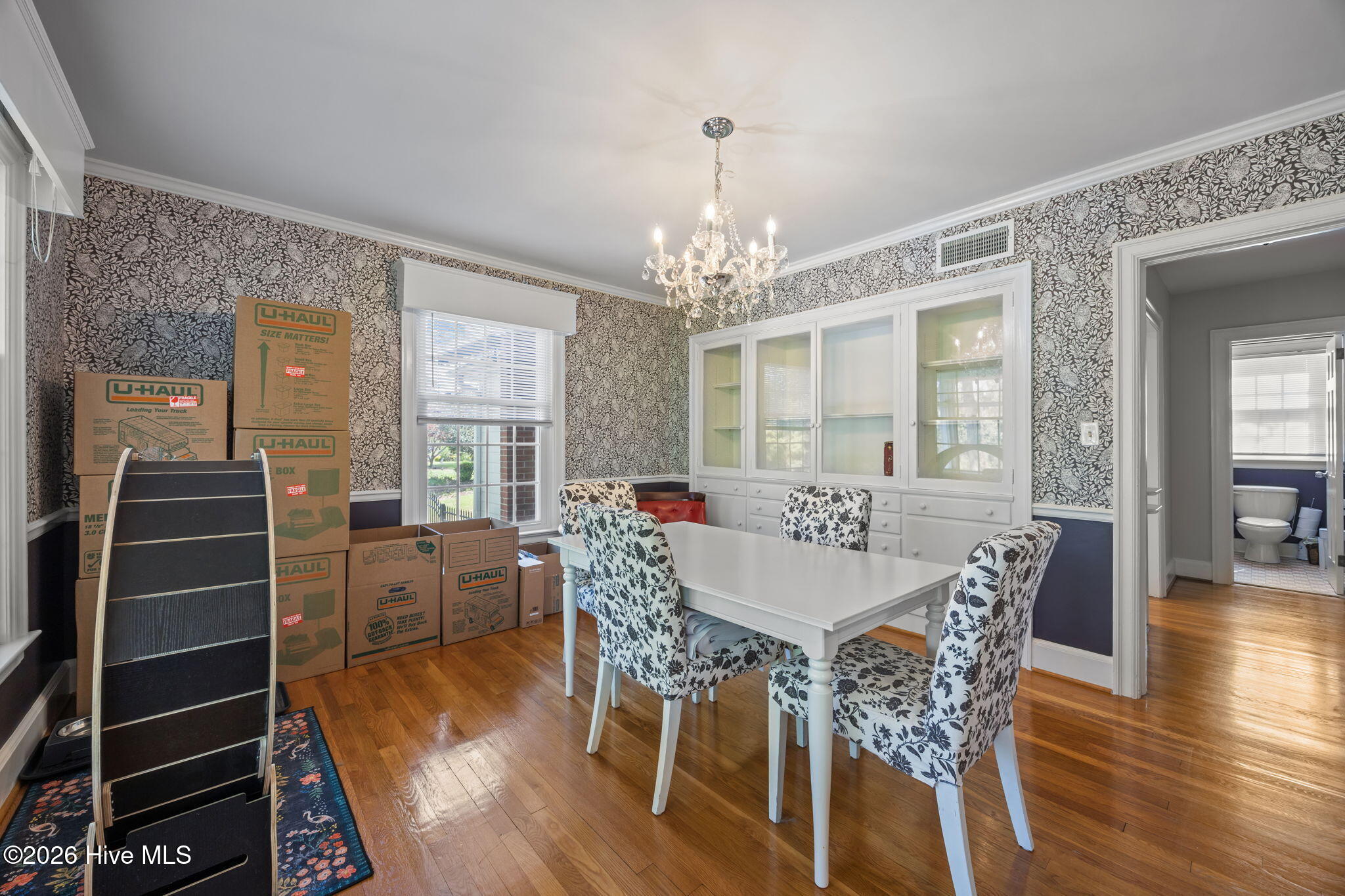 1104 W Rock Spring Road