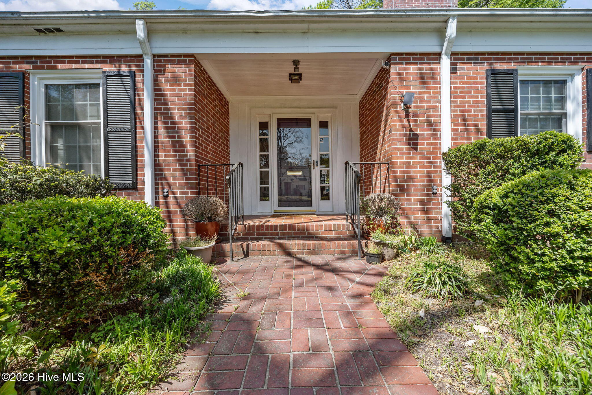 1104 W Rock Spring Road