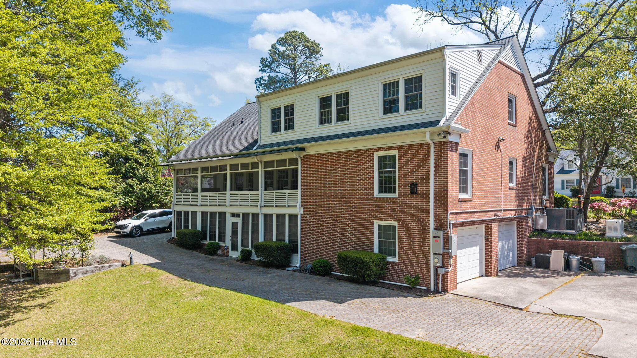 1104 W Rock Spring Road