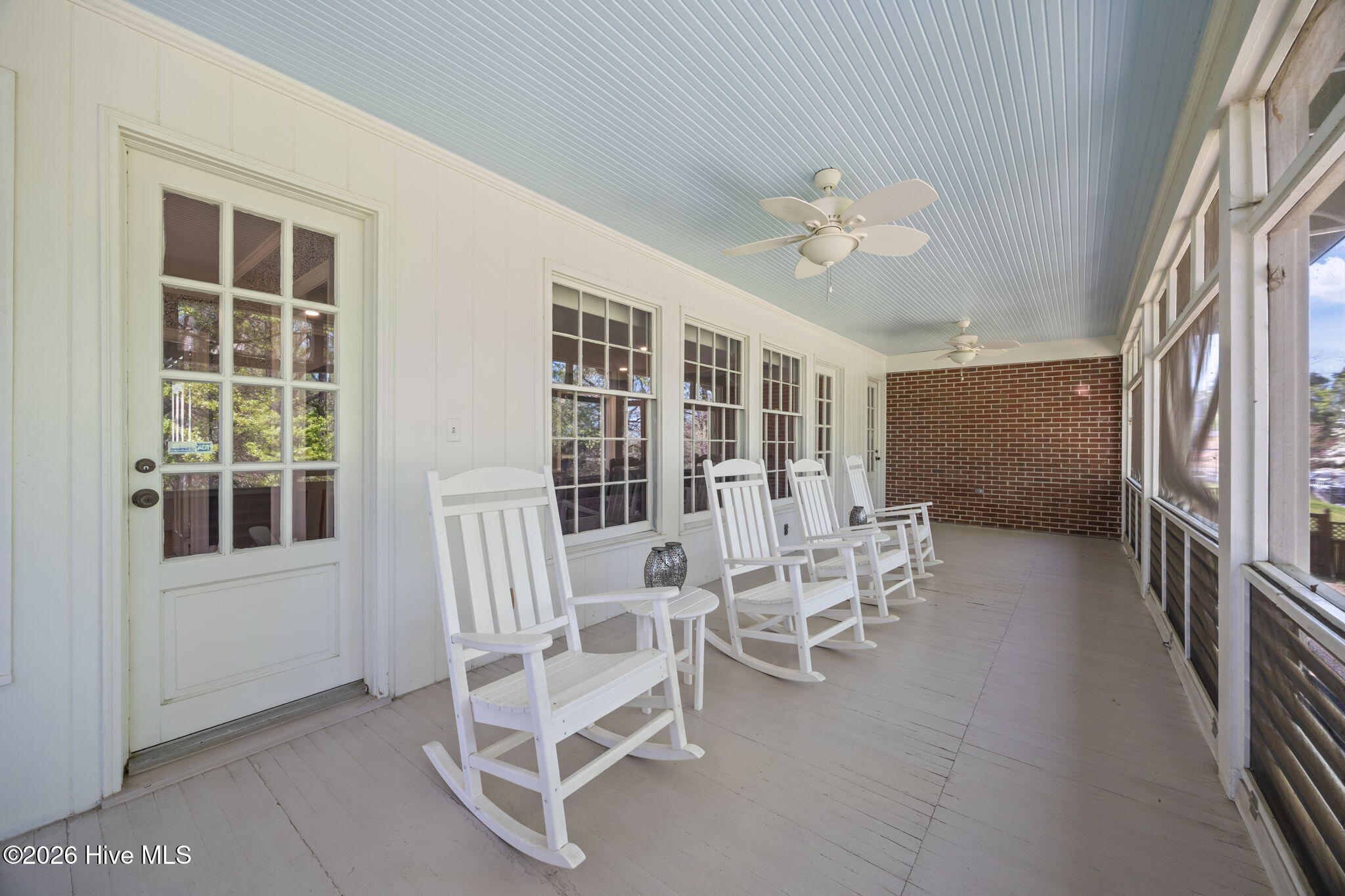 1104 W Rock Spring Road