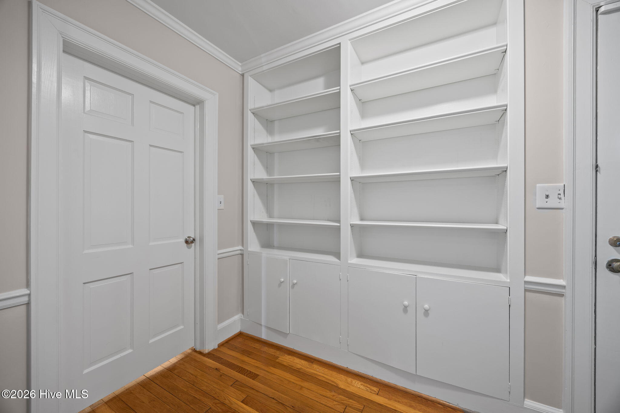 1104 W Rock Spring Road