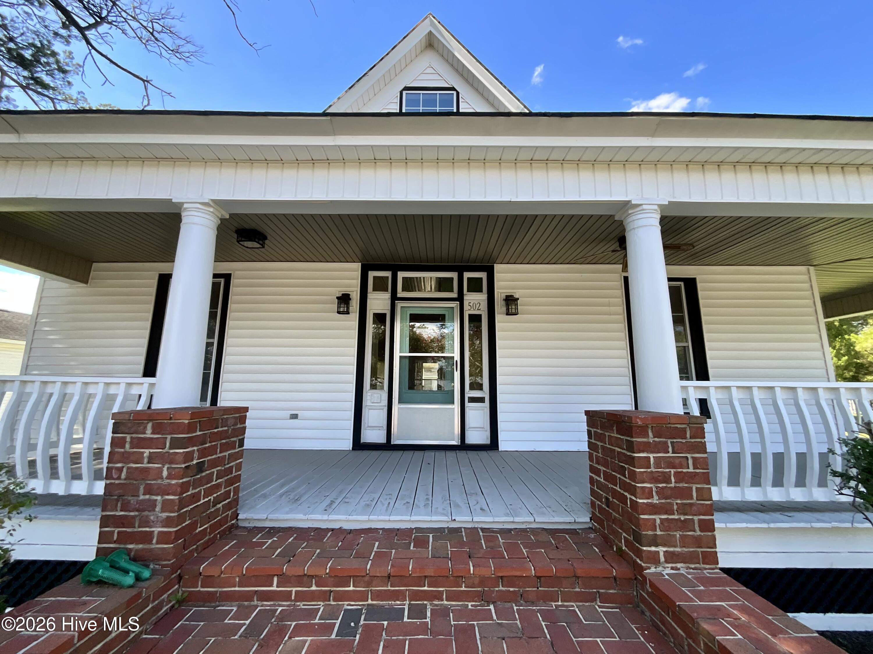 502 W Main Street