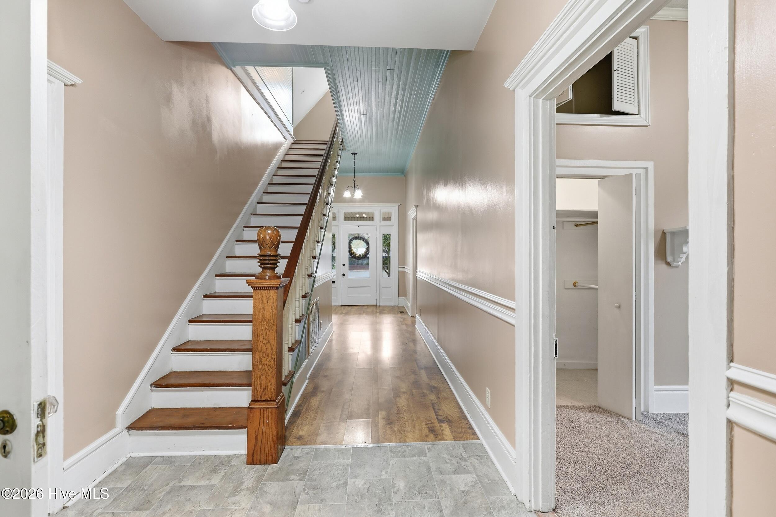502 W Main Street